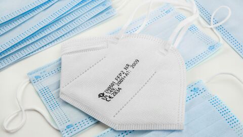 FFP2-Maske und medizinische Gesichtsmasken