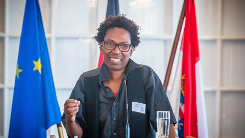 Preisverleihung: Hessischer Preis für Lesbische Sichtbarkeit