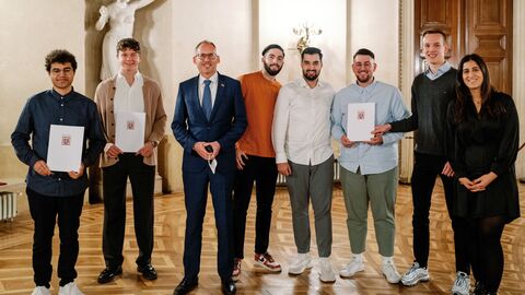 Gruppenbild Preisverleihung Partizipationspreis 2022