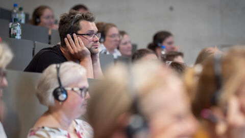 Blick ins Publikum beim Vortrag von Dr. Dario Tedesco aus der hessischen Partnerregion Emilia-Romagna (Italien)