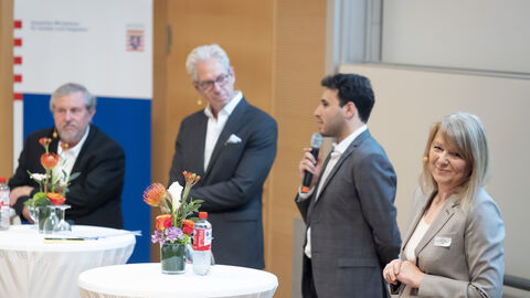 Corona-Symposium Hessen - Diskussion: "Corona ambulant" mit Dr. Andreas Gassen, Dr. Carola Koch und Frank Dastych