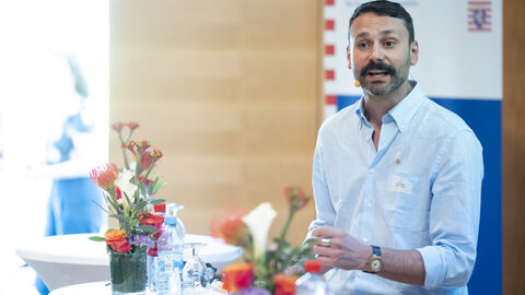 Corona-Symposium Hessen - Vortrag: Die italienische Perspektive Dr. Dario Tedesco, Generaldirektion Bevölkerung, Gesundheit und Wohlfahrt der Emilia-Romagna