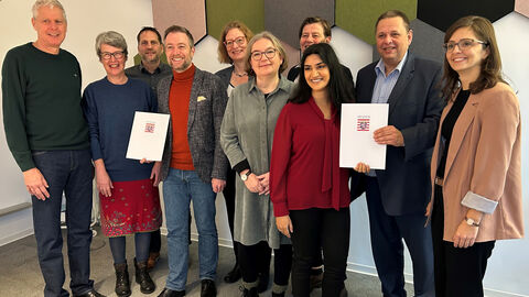 Förderbescheide werden übergeben