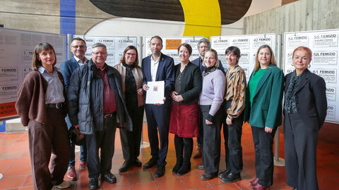 Luzia Rott, Winfried Kron, Rainer Marx, Manuela Strube, Staatssekretärin, Martin Wilhelm, Nadine Gersberg, Dominik Schuster, Laura Dinger und Marie Bonaventura, Dr. Inga Halwachs, Desirée de Visser (v.l.n.r.)